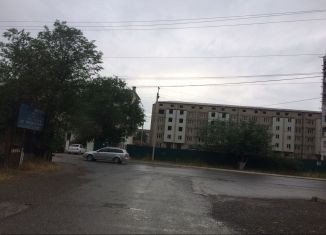 Продам квартиру студию, 90 м2, город Кизилюрт, улица Гагарина, 52Б