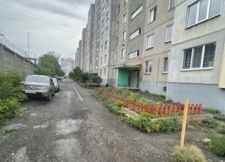 Продам 2-комнатную квартиру, 49.3 м2, Курган, Куртамышская улица, 18, Западный район