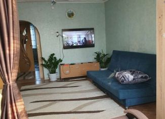 Трехкомнатная квартира на продажу, 65.2 м2, село Упорово, улица Крупской, 2Б