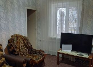 Сдается трехкомнатная квартира, 50 м2, Судак, улица Ленина, 83А