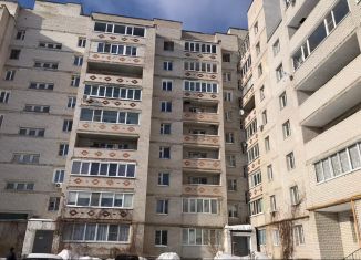 Сдаю в аренду 2-ком. квартиру, 53 м2, Кольчугино, улица Ломако, 18