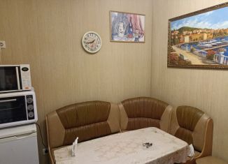 Продажа двухкомнатной квартиры, 50.3 м2, поселок городского типа Новомихайловский, 2-й микрорайон, 28