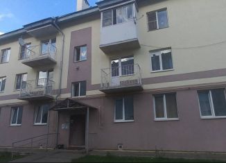 Продаю трехкомнатную квартиру, 60 м2, рабочий посёлок Решетиха, Комсомольская улица, 93