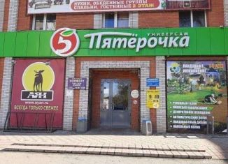 Сдам в аренду торговую площадь, 36 м2, Абакан, улица Маршала Жукова, 22