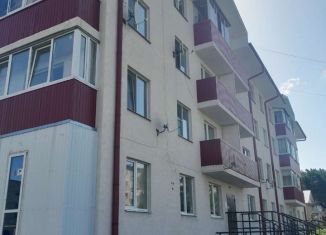 Продам 1-ком. квартиру, 33 м2, поселок городского типа Белоярский, Центральная улица, 44