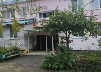 Продается 2-комнатная квартира, 41 м2, посёлок городского типа Краснооктябрьский, улица Ленина