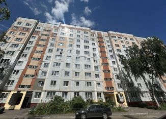 Продам 3-ком. квартиру, 67 м2, Брянск, улица Есенина, 26, Володарский район