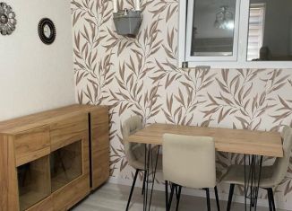 Сдам трехкомнатную квартиру, 70 м2, Краснодар, Калининградская улица, 18, микрорайон Центральный