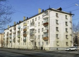 Продается 1-комнатная квартира, 32.3 м2, Свердловская область, улица Чкалова, 19