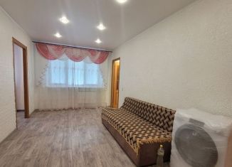 Сдается трехкомнатная квартира, 58 м2, Октябрьский, улица Фрунзе, 1