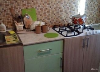 Сдаю 2-ком. квартиру, 42 м2, Вязьма, улица Фрунзе, 3А