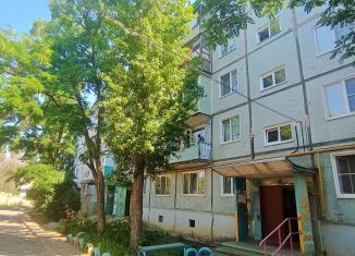 Продажа 3-ком. квартиры, 61 м2, Волгоградская область, улица Гагарина, 143