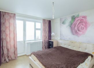 3-комнатная квартира на продажу, 90.2 м2, Тюменская область, улица Николая Семёнова, 27