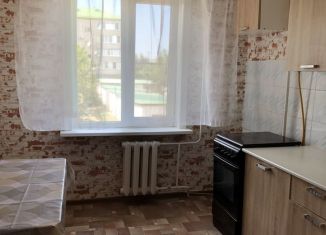 Сдаю в аренду 2-комнатную квартиру, 51 м2, Темрюк, улица Калинина, 101/2