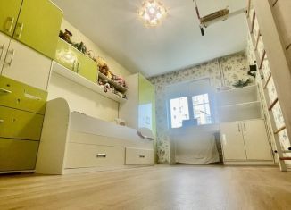 Продается трехкомнатная квартира, 67 м2, Хабаровский край, улица Блюхера, 2Б