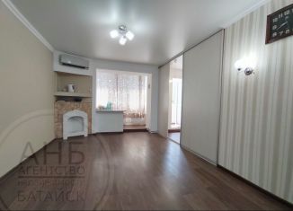 Продается трехкомнатная квартира, 60 м2, Батайск, улица Кирова, 32