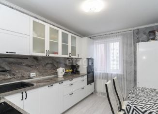 Продается 3-ком. квартира, 83.5 м2, Тюмень, улица Пермякова, 83к2, Восточный округ