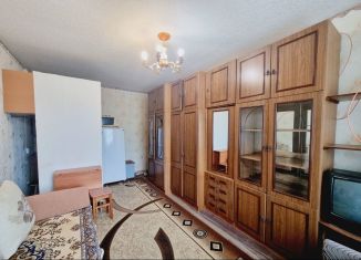 Продаю комнату, 17 м2, Казань, улица Мазита Гафури, 7