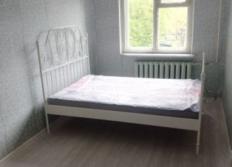 Сдается в аренду 2-ком. квартира, 35 м2, Казань, улица Аделя Кутуя, 7