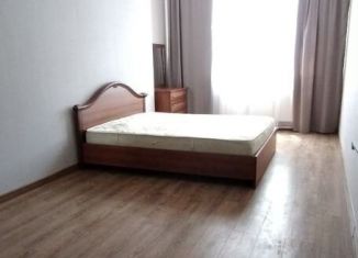 Сдается в аренду 2-ком. квартира, 78 м2, Нальчик, улица Тарчокова, 31к1