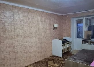 Сдам 1-ком. квартиру, 33 м2, Кунгур, улица Карла Маркса, 22