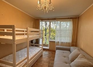 Аренда 2-ком. квартиры, 60 м2, Санкт-Петербург, улица Крыленко, 37к1, муниципальный округ № 54