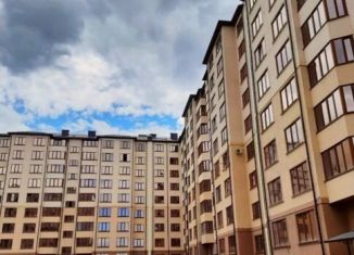 Продаю 2-ком. квартиру, 75.2 м2, Нальчик, улица Шарданова, 52