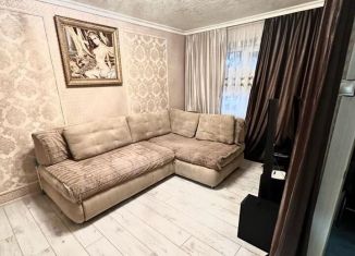 Сдается 1-ком. квартира, 30 м2, Владикавказ, улица Пожарского, 7