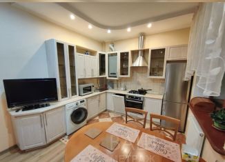 Сдача в аренду 3-комнатной квартиры, 100 м2, Калининград, улица Вагнера, 40