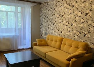 Продам 3-ком. квартиру, 60 м2, Республика Башкортостан, улица Рабкоров, 2/3