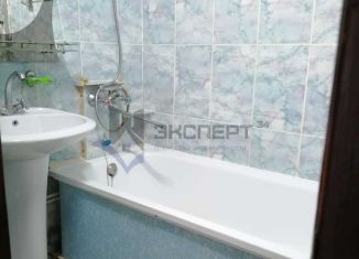 Продам однокомнатную квартиру, 32.5 м2, Волгоград, Кировский район, улица Кирова, 130Б