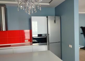 Аренда 3-комнатной квартиры, 100 м2, Тюмень, Ямская улица, Калининский округ