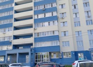 Сдается 3-комнатная квартира, 120 м2, Самара, улица Петра Алабина, 2, Куйбышевский район