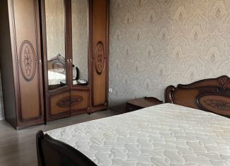 Сдам в аренду 2-ком. квартиру, 64 м2, Краснодар, проезд Репина, 3/1к2, микрорайон 9 километр