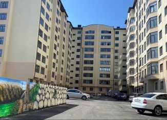 Продается 3-ком. квартира, 79 м2, Нальчик, улица Шарданова, 48к5