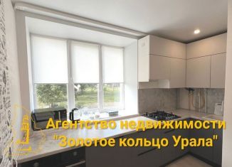 Продается 2-ком. квартира, 47.3 м2, посёлок Цементный, Советская улица, 5