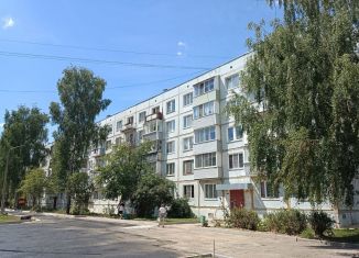 Продам 1-ком. квартиру, 31 м2, Радужный, 1-й квартал, 25