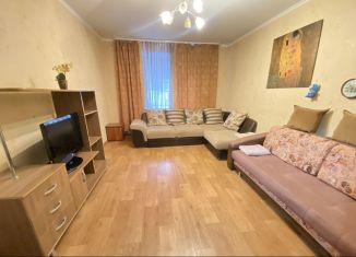 Аренда 3-ком. квартиры, 70 м2, Татарстан, улица Сибгата Хакима, 37