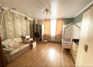 Продается 2-ком. квартира, 72 м2, Краснодар, микрорайон Энка (имени Маршала Жукова), улица Александра Покрышкина, 2/2