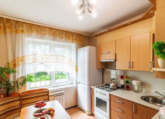 Продажа двухкомнатной квартиры, 48 м2, Омск, Волгоградская улица, 30