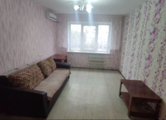 Продаю 2-ком. квартиру, 52 м2, Волгоград, Елецкая улица, 11