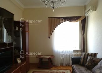 Продам 3-комнатную квартиру, 68 м2, Волгоград, улица Фадеева, 35