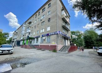 Продаю трехкомнатную квартиру, 52 м2, Омск, проспект Королёва, 12