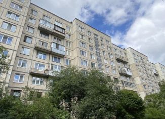 Продаю 3-ком. квартиру, 62 м2, Санкт-Петербург, Светлановский проспект, 93к1, муниципальный округ Прометей