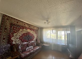 Сдается в аренду двухкомнатная квартира, 56 м2, Грязовец, улица Володарского, 68