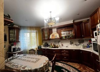 Продажа трехкомнатной квартиры, 138 м2, Тюмень, улица Герцена, 43, ЖК На Герцена