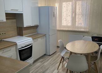 Сдача в аренду 1-комнатной квартиры, 35 м2, Ейск, улица Свободы, 38/2