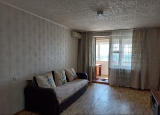 Сдается трехкомнатная квартира, 66 м2, Волгоград, проспект Маршала Жукова, 108, Дзержинский район