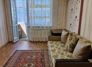 Сдается 2-ком. квартира, 53 м2, Севастополь, улица Хрусталёва, 115