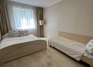 Сдается 3-комнатная квартира, 65 м2, Казань, улица Четаева, 11